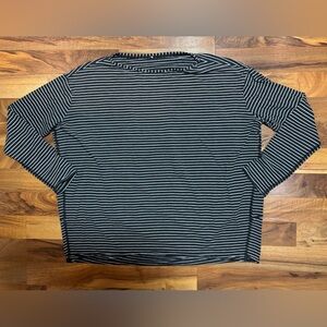 Lululemon Black White Striped Long Sleeve Scoop Neck Athleisure Top Womens
